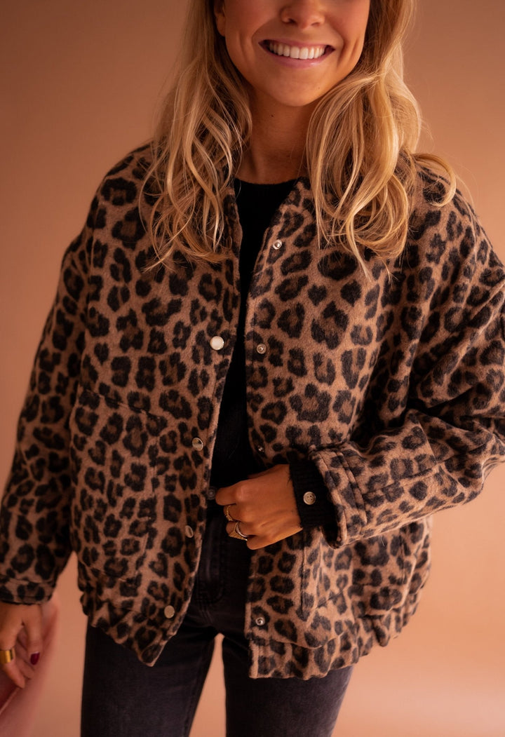 KIARA | TRENDY JACKET WITH LEOPARD PRINT